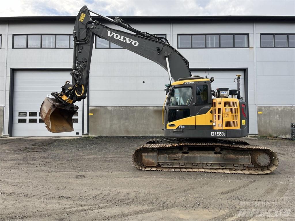 Volvo ECR 235 DL 履带挖掘机