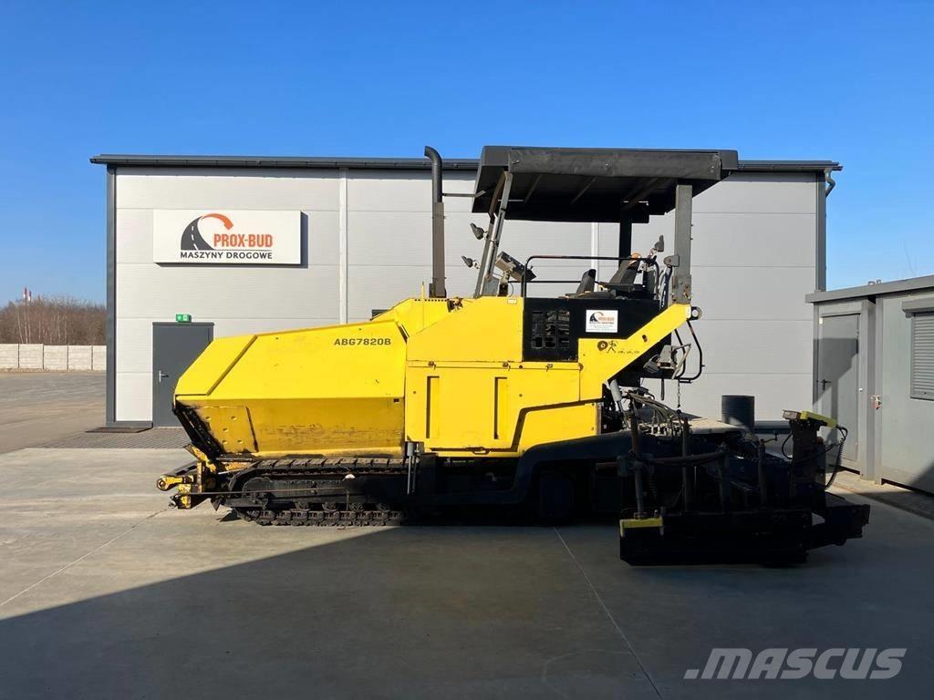 Volvo ABG 7820 沥青摊铺机