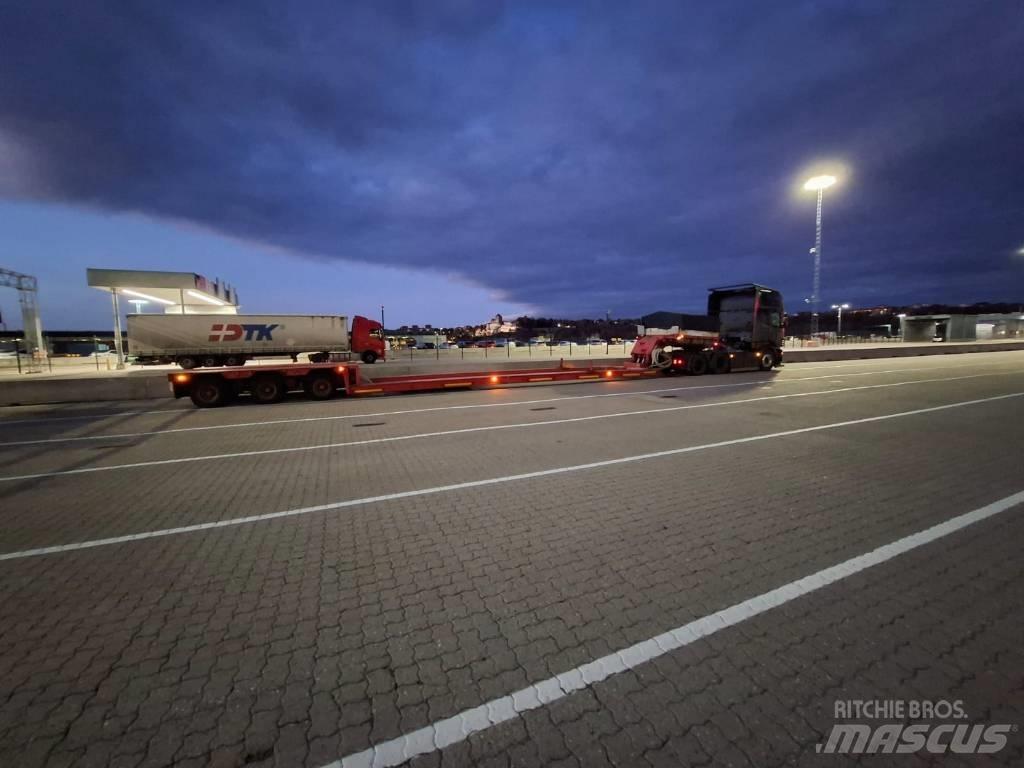 Scania R 560 牵引车