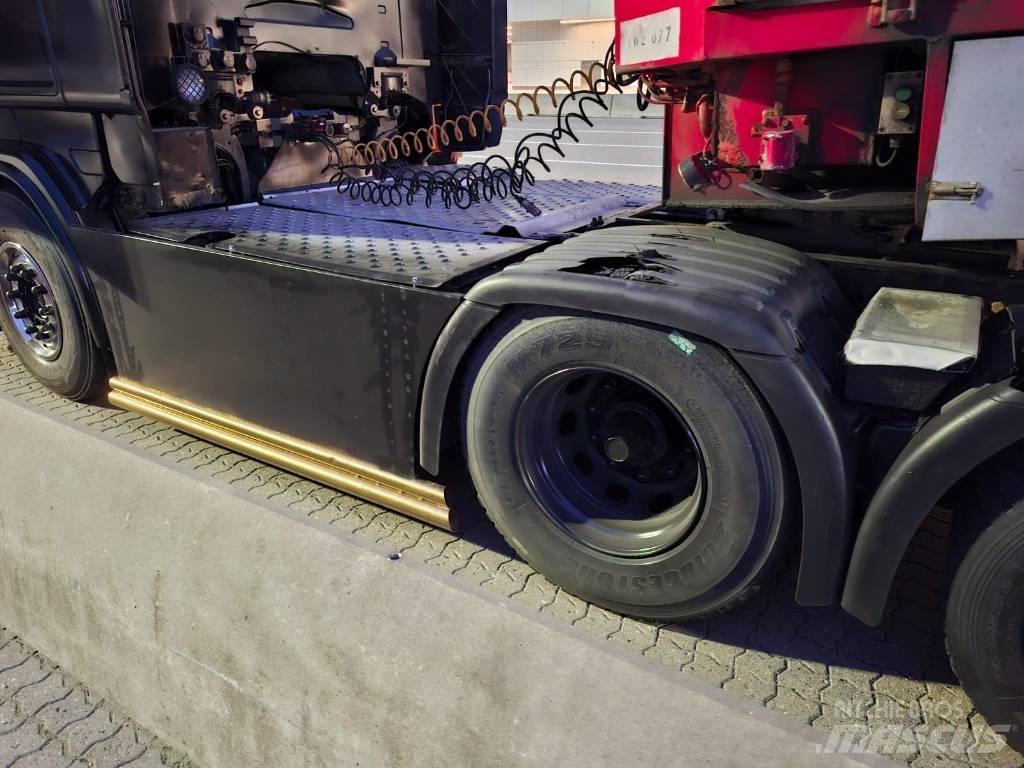 Scania R 560 牵引车