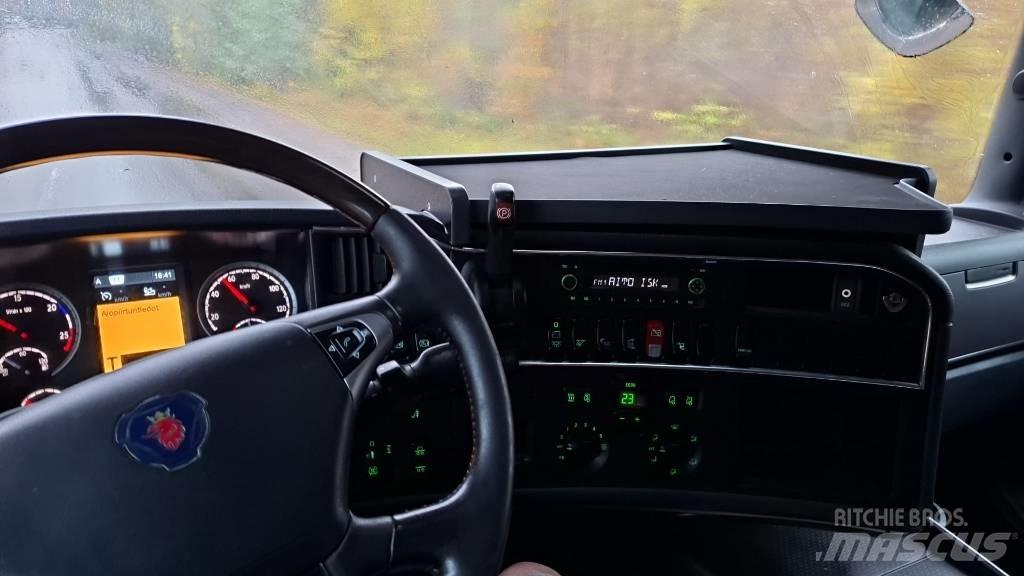 Scania R 560 牵引车