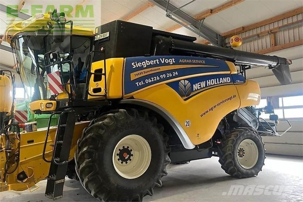New Holland cr8080 联合收割机