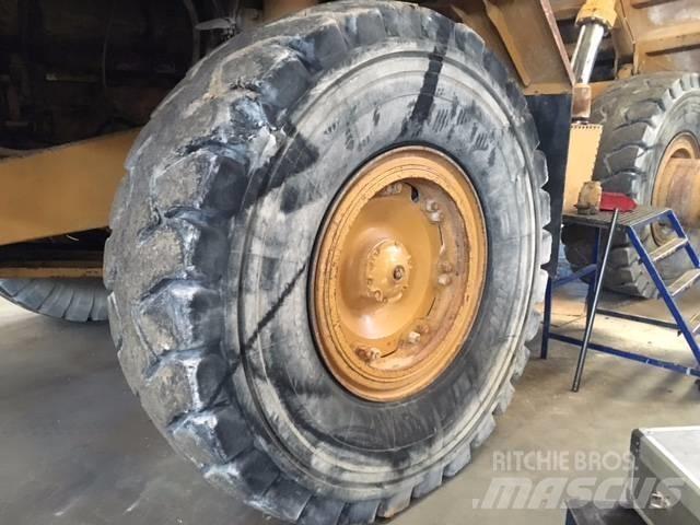 CAT 773 B 刚性自卸车