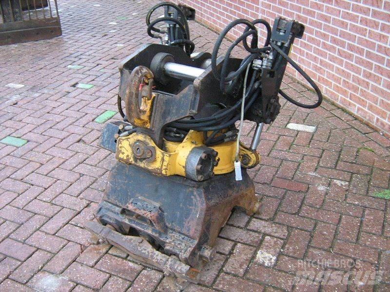 Engcon EC15 旋转器