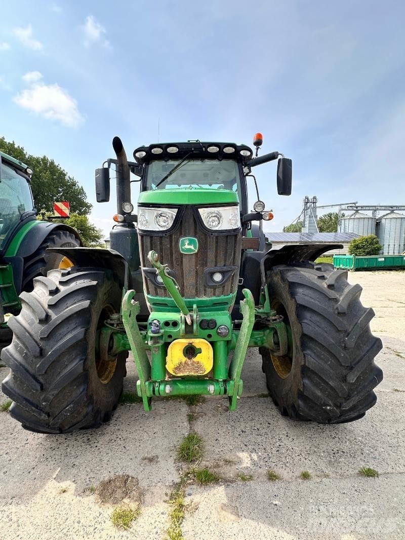 John Deere 6215R 拖拉机/农用车