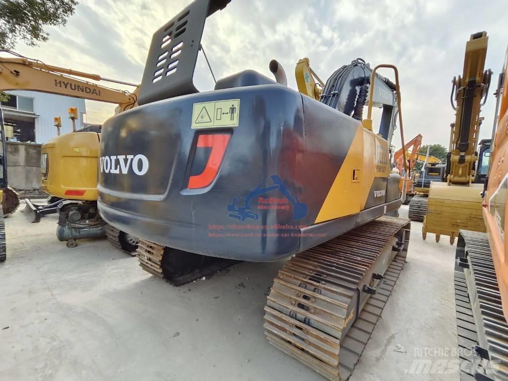 Volvo EC 220 履带挖掘机