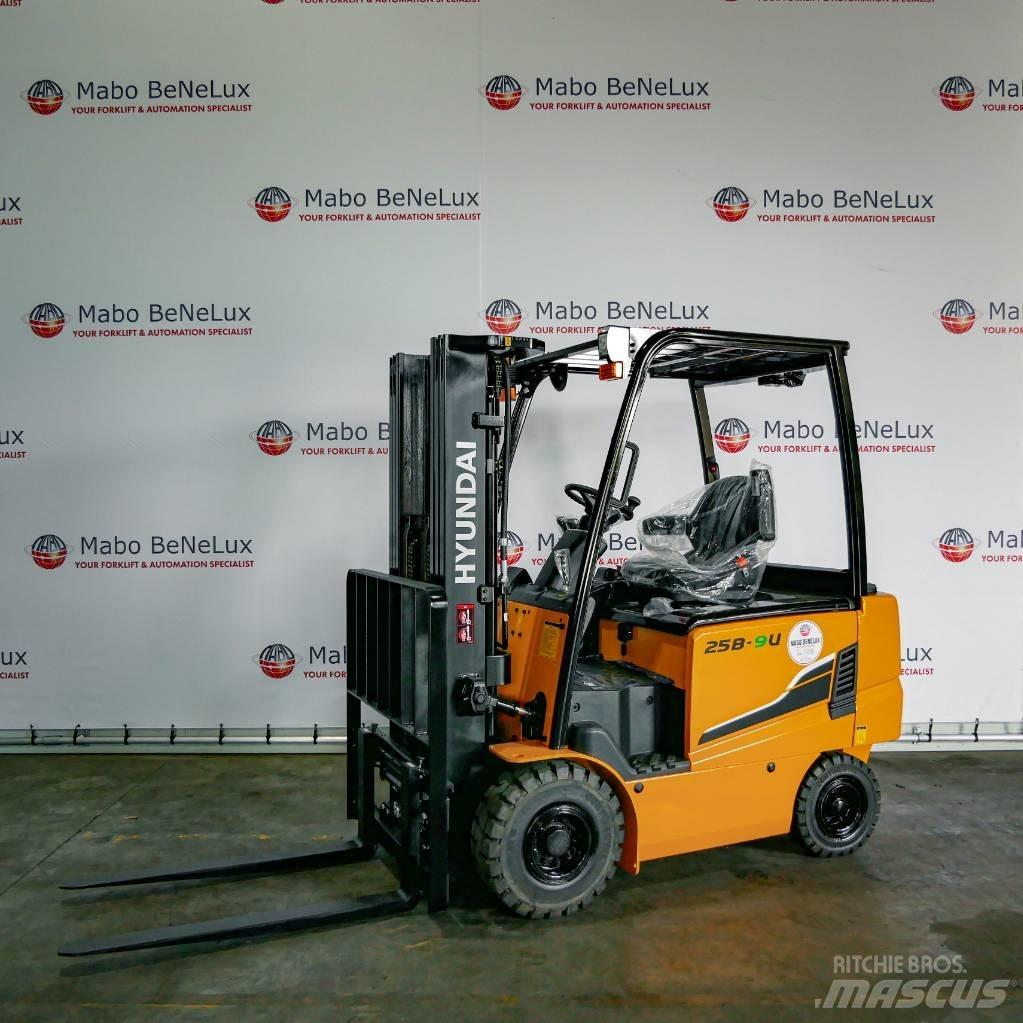Hyundai 25B-9U 柴油叉车
