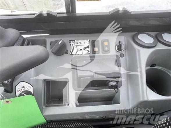 Bobcat E50 小型挖掘机
