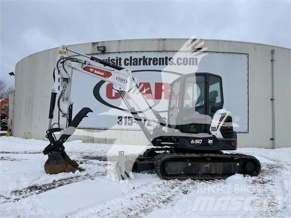 Bobcat E50R2 小型挖掘机