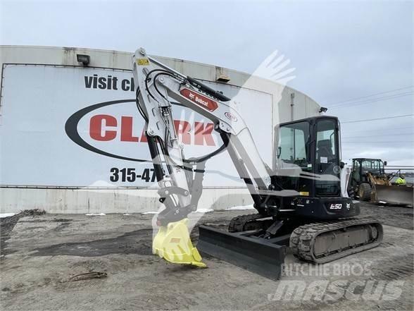 Bobcat E50R2 小型挖掘机