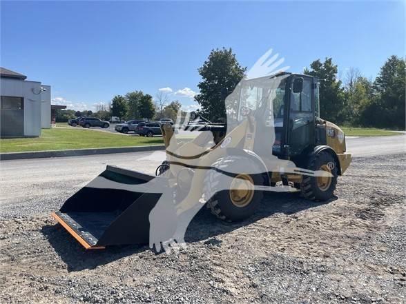 CAT 906M 轮式装载机