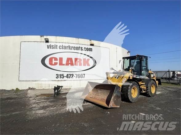 CAT 908M 轮式装载机