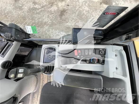 CAT 908M 轮式装载机