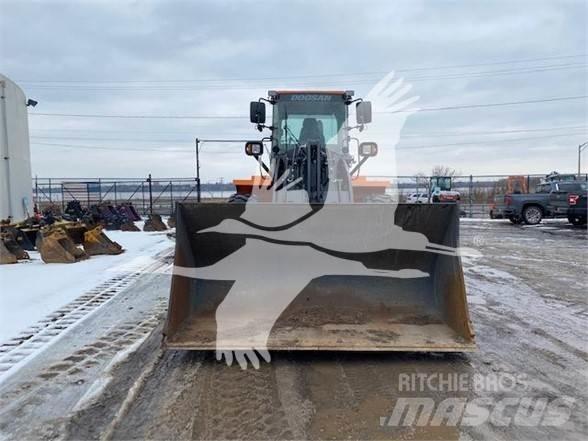 Doosan DL250-5 轮式装载机