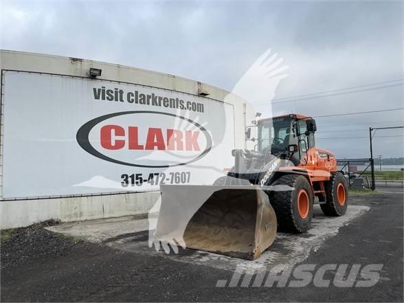 Doosan DL250-5 轮式装载机