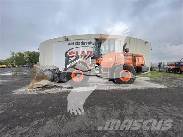 Doosan DL250-5 轮式装载机