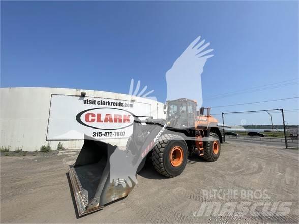 Doosan DL480-7 轮式装载机