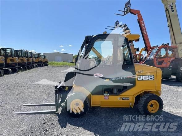 JCB 35 伸缩臂叉装车|叉装车