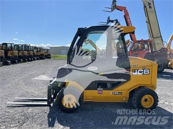 JCB 35 伸缩臂叉装车|叉装车