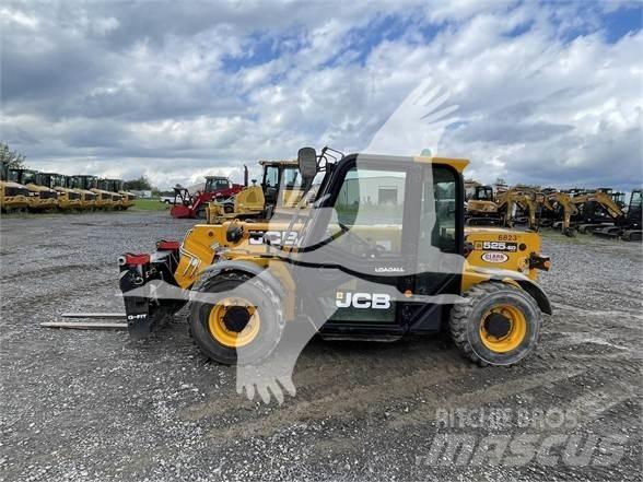 JCB 525-60 伸缩臂叉装车|叉装车