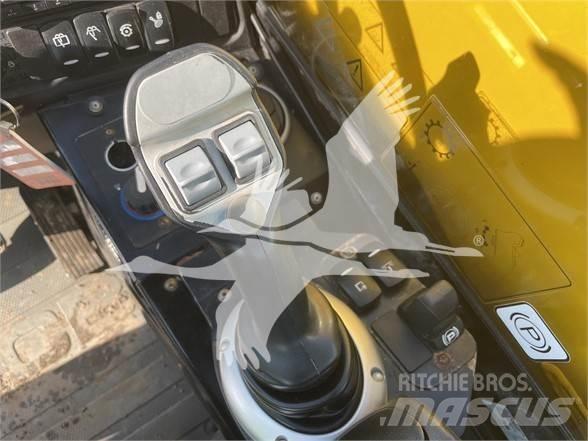 JCB 525-60 伸缩臂叉装车|叉装车