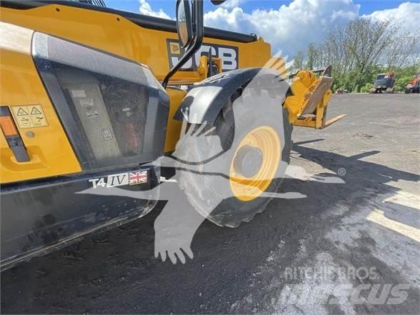 JCB 540-140 伸缩臂叉装车|叉装车