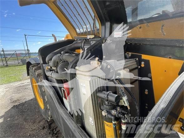 JCB 540-140 伸缩臂叉装车|叉装车