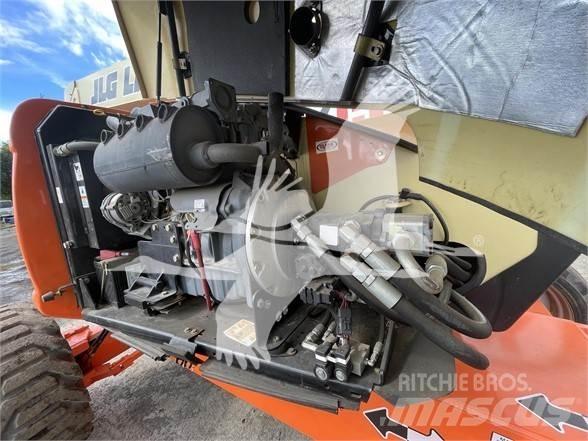 JLG 600AJ 曲臂高空工作平台