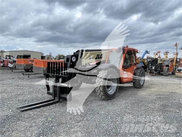 JLG 742 伸缩臂叉装车|叉装车