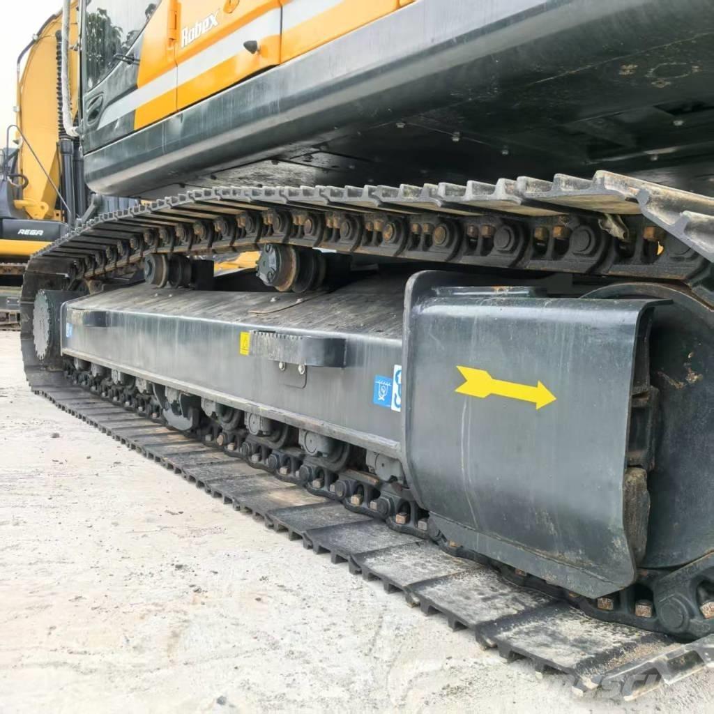 Hyundai r220lc-9s 中型挖掘机
