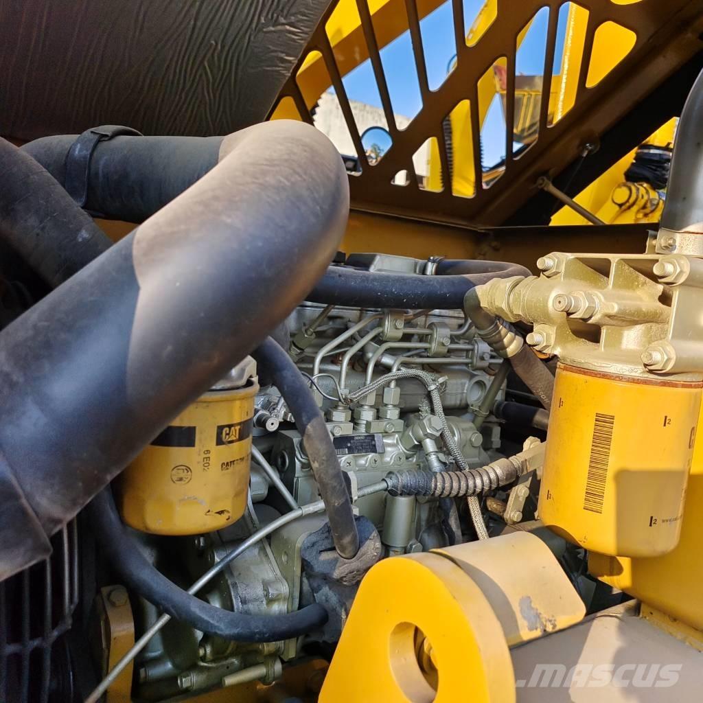 CAT 307 D 中型挖掘机