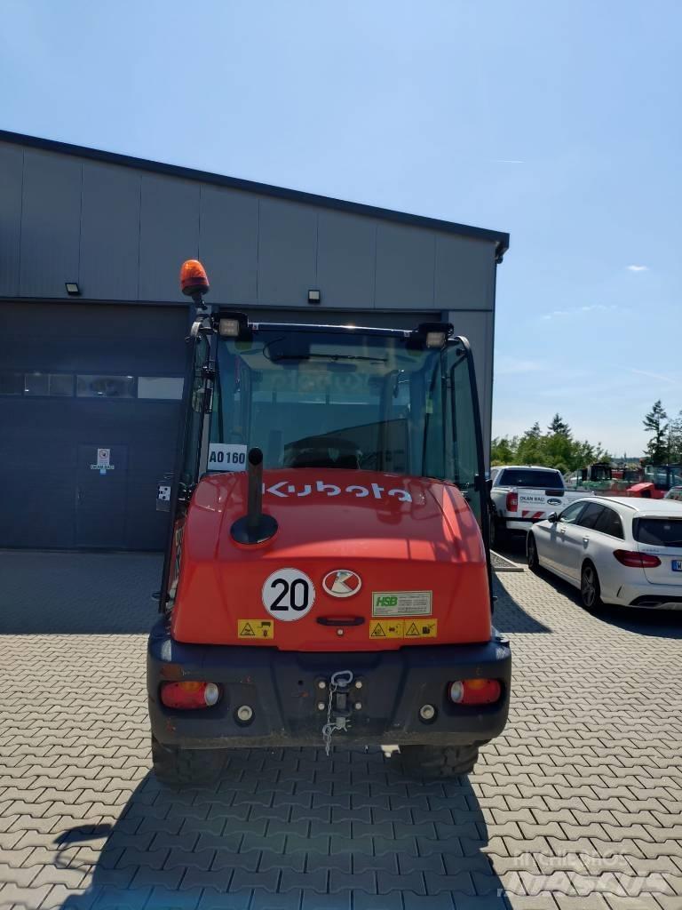 Kubota R 070 轮式装载机