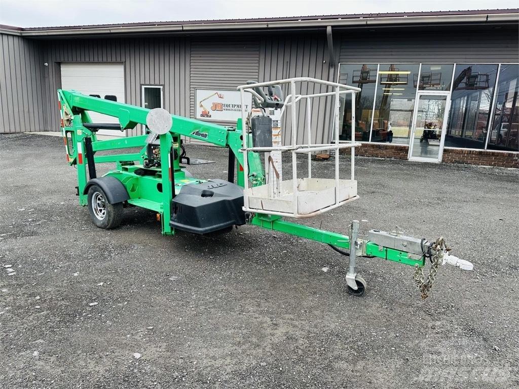 JLG T 350 拖拉移动式高空作业平台