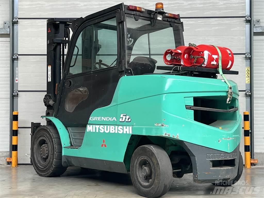 Mitsubishi FG 55 N 天然气叉车