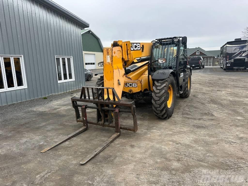 JCB 509-42 伸缩臂叉装车|叉装车