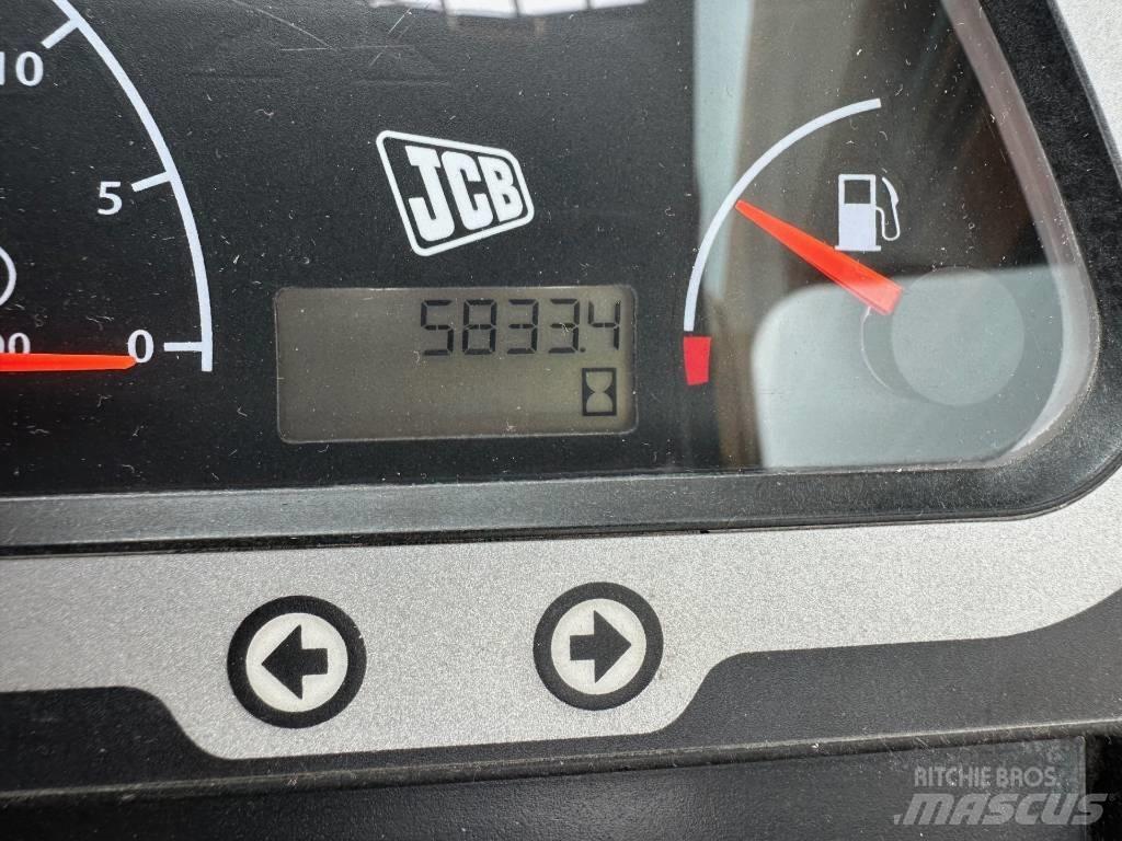 JCB 509-42 伸缩臂叉装车|叉装车