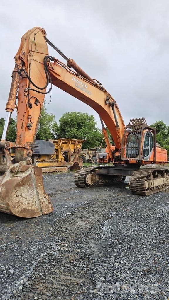 Doosan Dx480 履带挖掘机