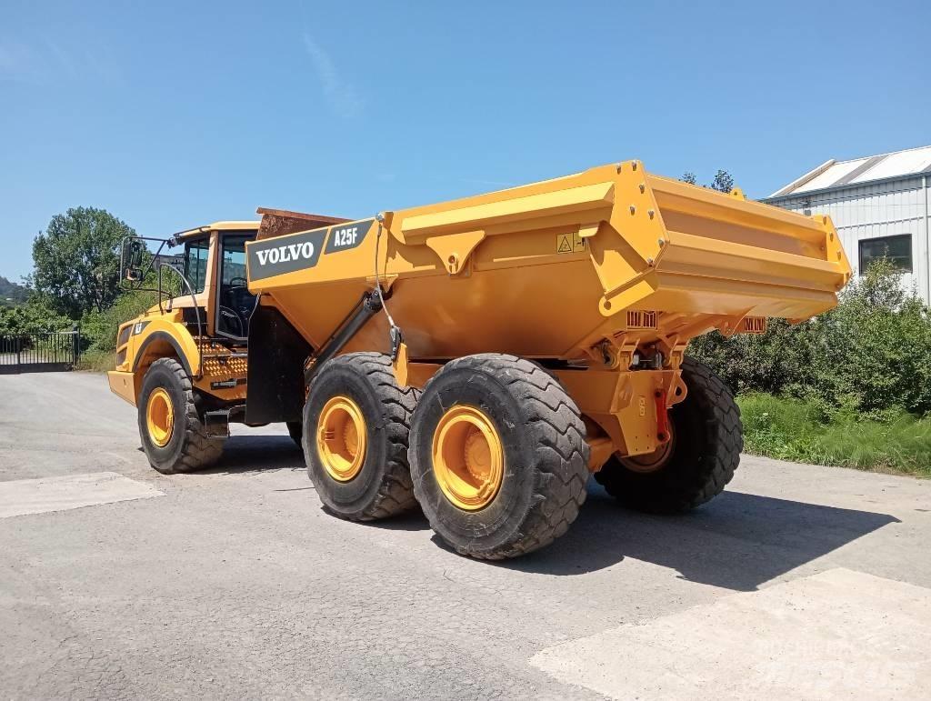 Volvo A 25 F 铰接式自卸车