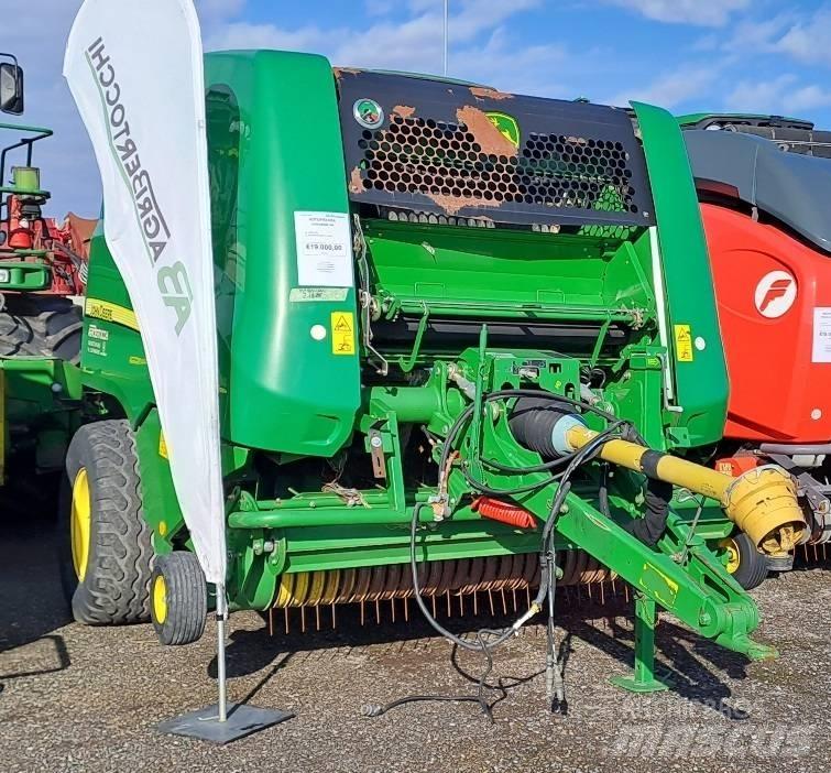 John Deere 960 圆捆打捆机