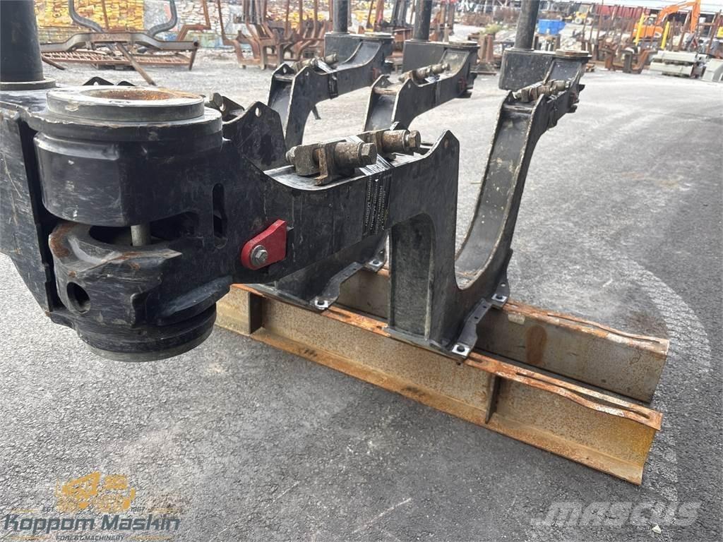 Komatsu 855 其他组件