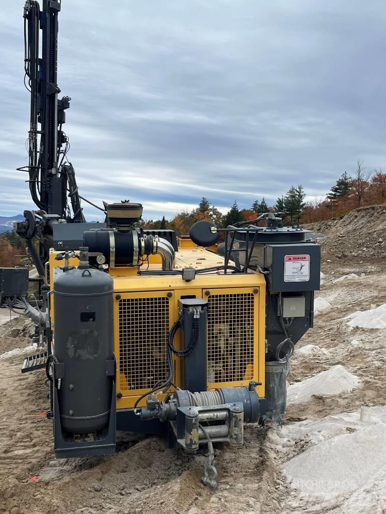 Soosan JD800ENC 钻孔机