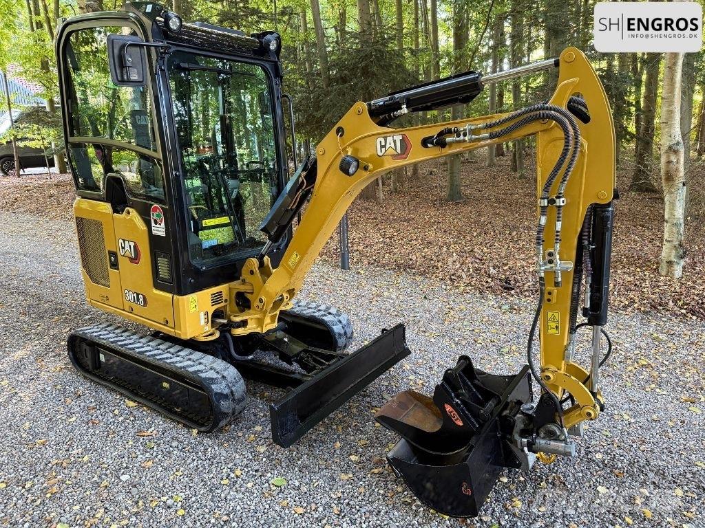 CAT 301.8 小型挖掘机