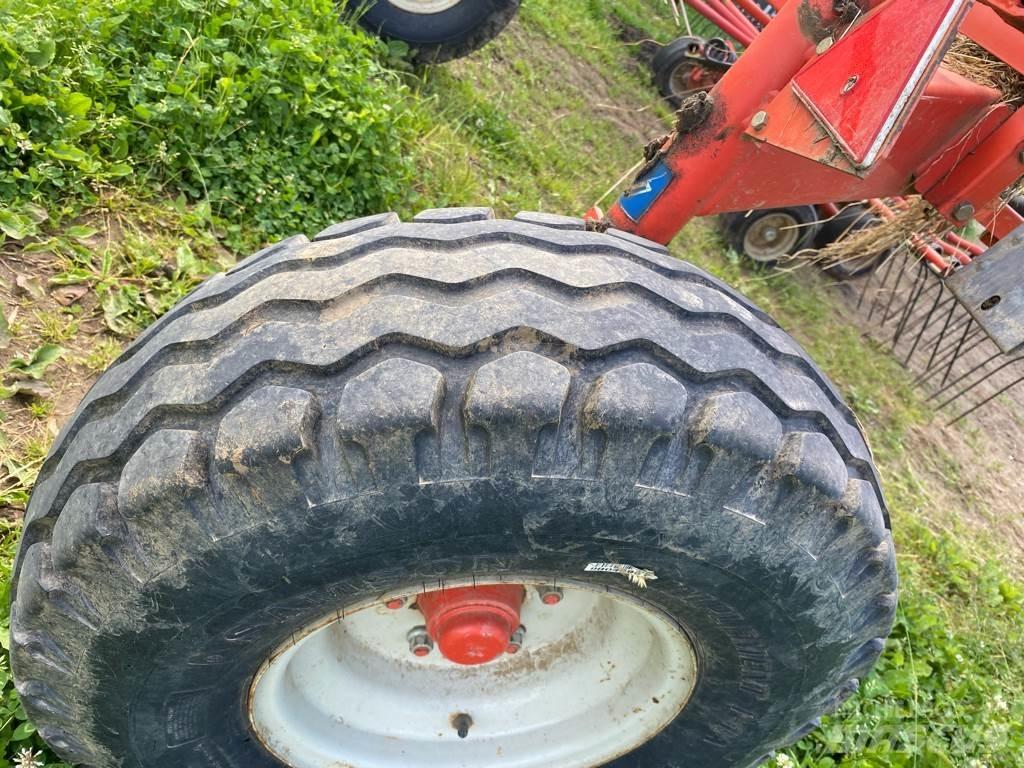Kuhn GA 7301 料堆整形机