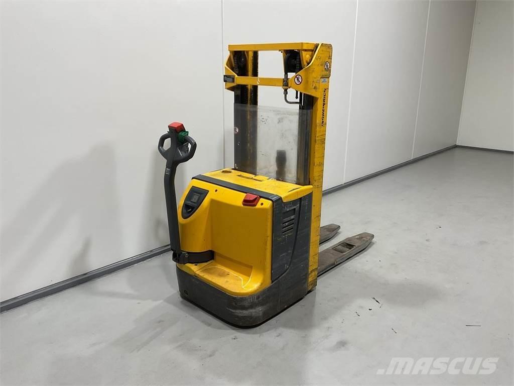 Jungheinrich EJC12 行走式堆垛机