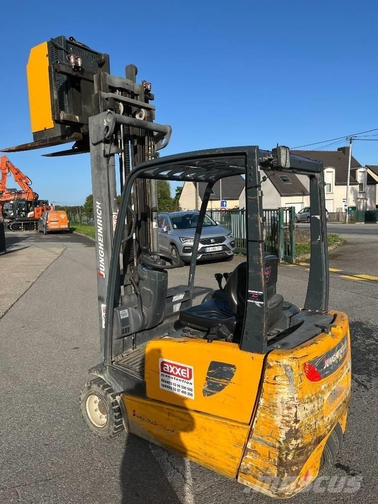 Jungheinrich EFG218 电动叉车