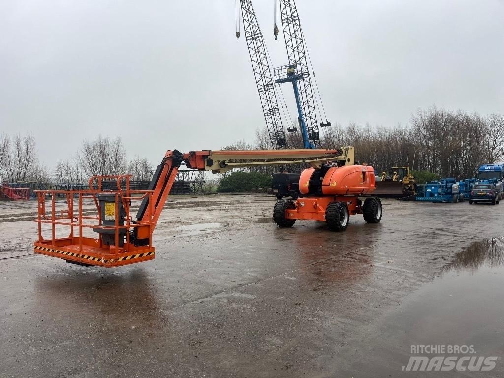 JLG 860 SJ 直臂高空工作平台
