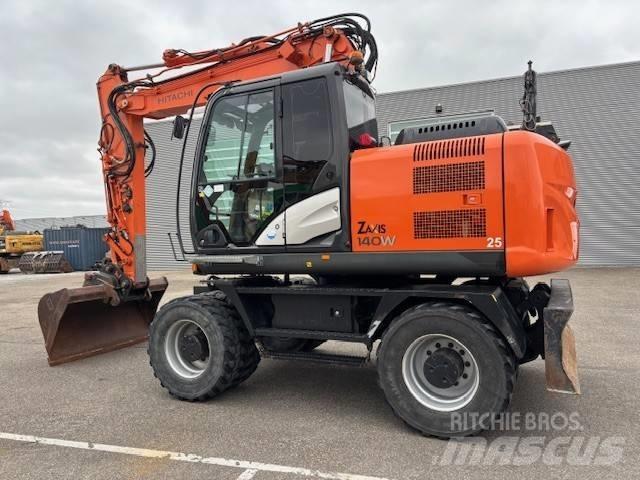 Hitachi ZX 140 W-5 轮式挖掘机