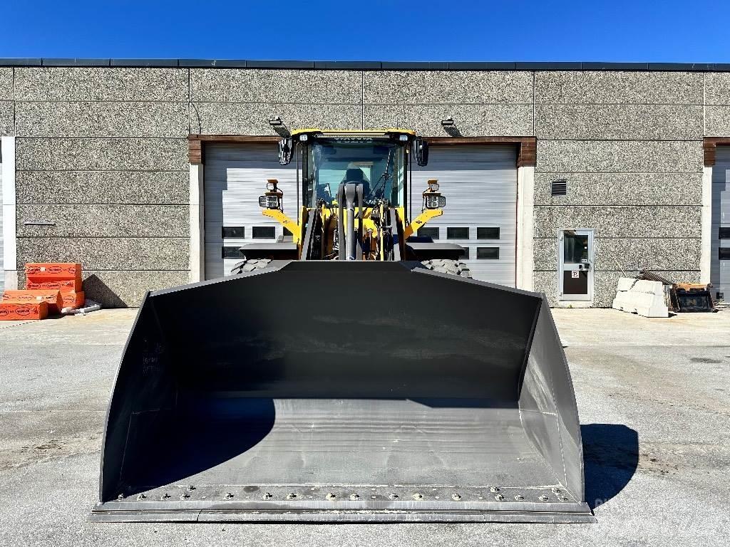Volvo L110H 2024 轮式装载机