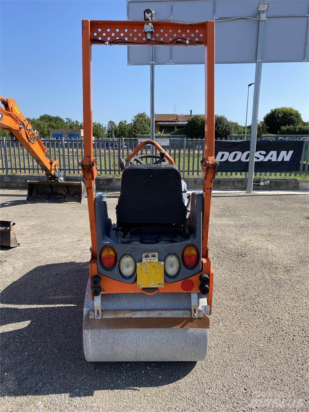 Hamm HD 8 双轮压路机
