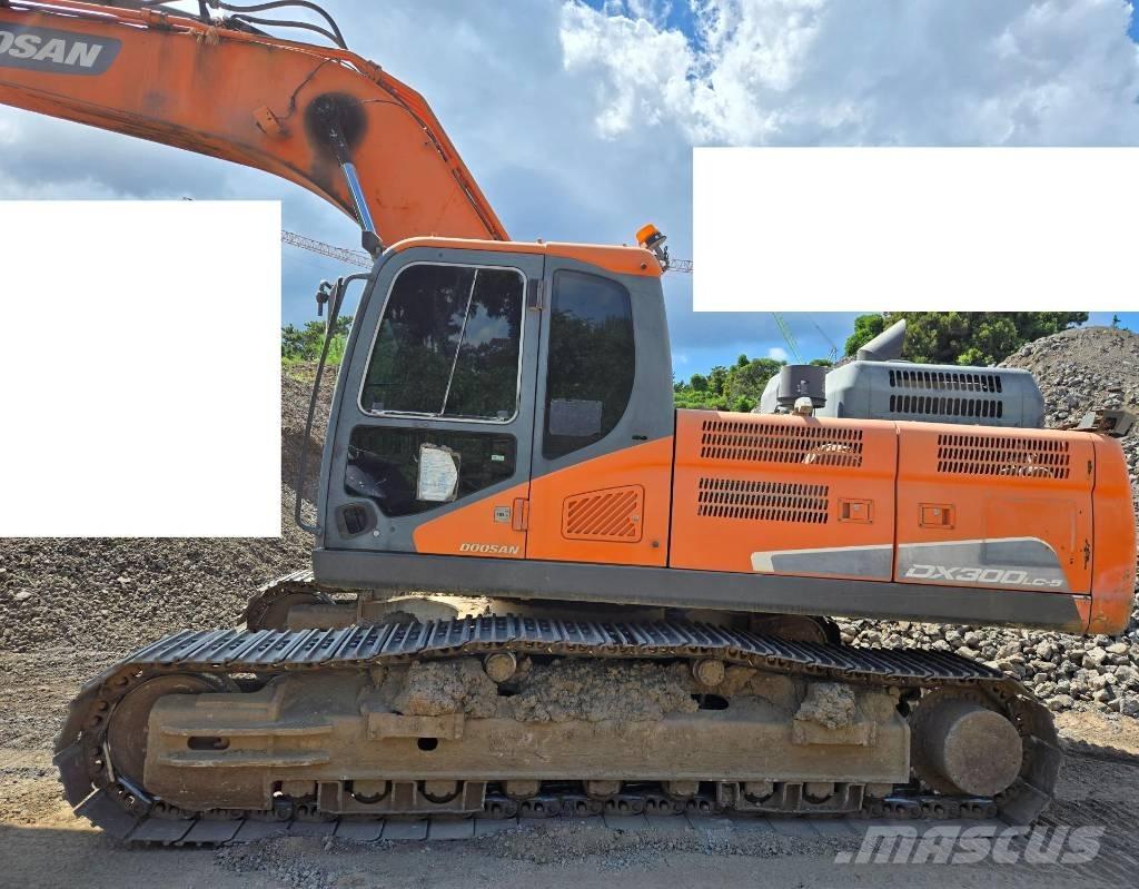 Doosan DX 300 LC-5 履带挖掘机